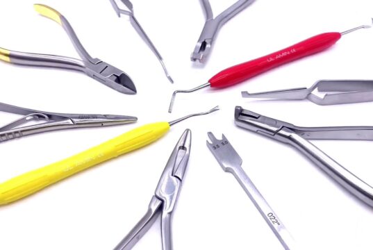 Какие инструменты нужны для ортодонта?