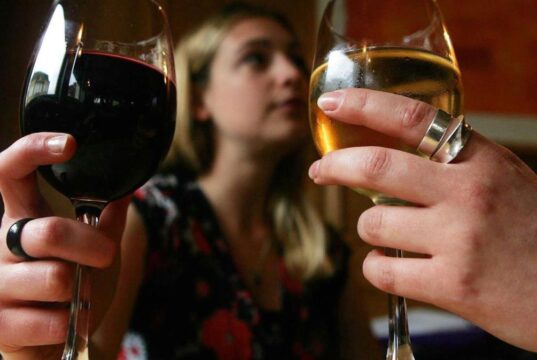 В чем проявляется скрытый алкоголизм, как его лечить и каковы его последствия