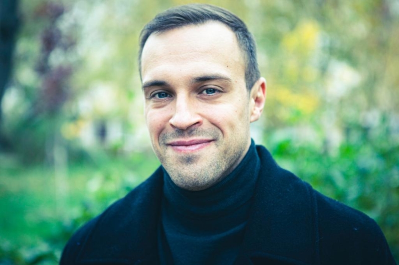 "Когда тебя обижают, нужно уметь давать сдачи, но мы не всегда себе это позволяем": Павел Попов о здоровых амбициях, гордыне и "Золотом дне"