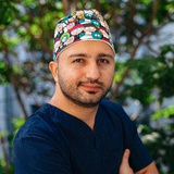 Почему у женщин на ногах появляются синяки без причины, объяснил флеболог Кочарян