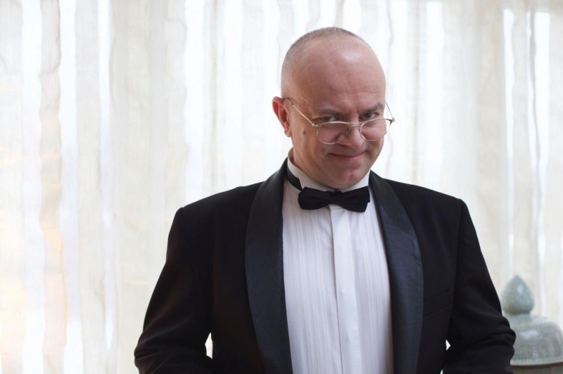 “Хотел из нищеты выбраться к чему-то хорошему”: Алексей Климушкин о детстве, опасном Петербурге и театре одного актера