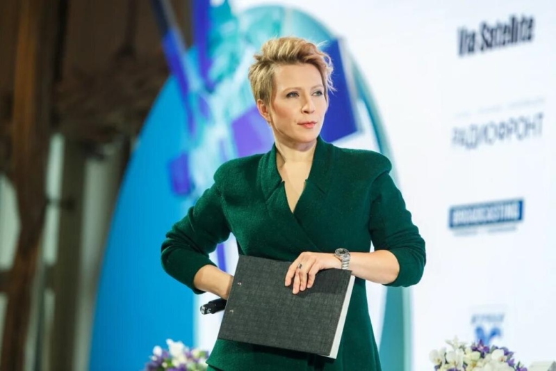 “Я надежная во многих аспектах”: Яна Чурикова о роли телеведущей, MTV, “Фабрике звезд” и “Евровидении”