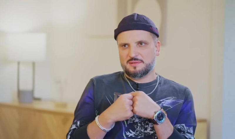 "Я тщеславен – хочу, чтобы у меня было много проектов": Дмитрий Позов об уходе с ТНТ, любви к футболу и своей популярности
