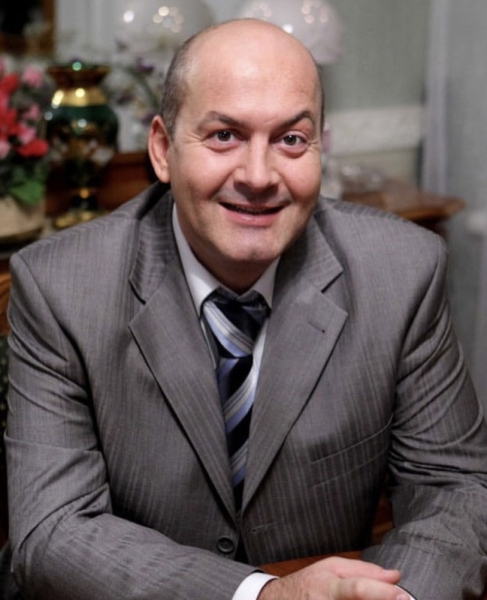 “Мама мечтала, что я стану приличным человеком”: Вячеслав Гришечкин о годах взросления и выборе профессии