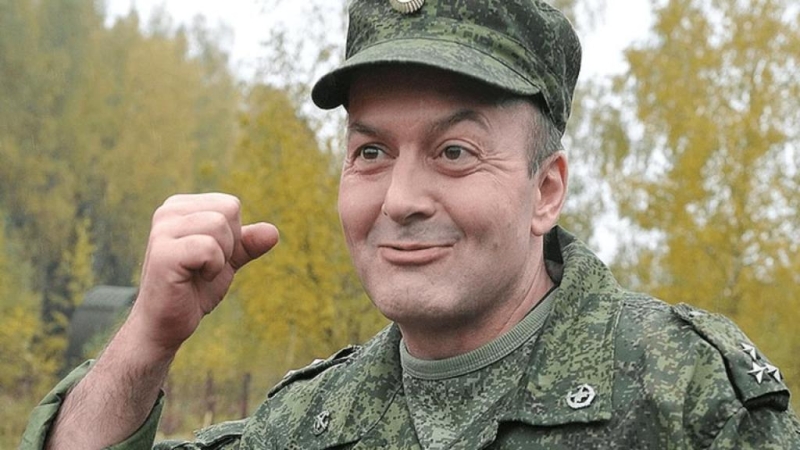 “Мама мечтала, что я стану приличным человеком”: Вячеслав Гришечкин о годах взросления и выборе профессии