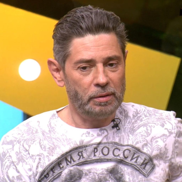 “Нужно на кастинге убедительно сыграть то, что просят”: Валерий Николаев о зарубежных фильмах, спортивном детстве и выдержке в профессии