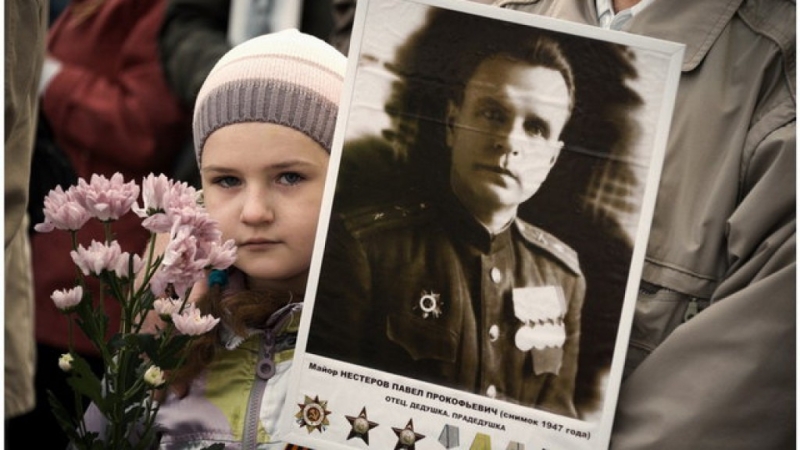 Поколение, за которое не стыдно. Как современная молодежь относится к Дню Победы и чтит память героев