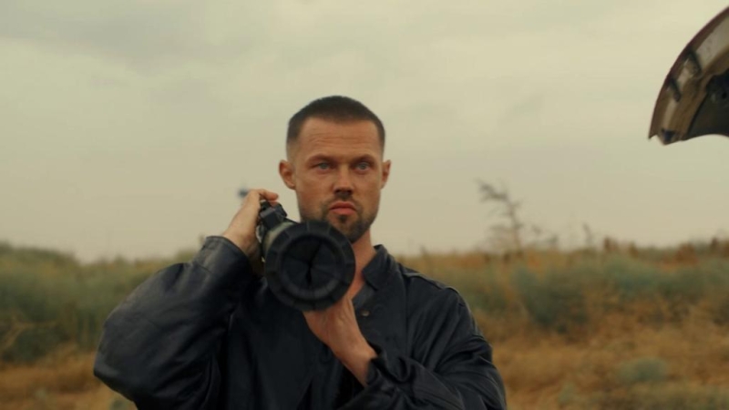 “Актер должен не только реализовать авторскую интерпретацию, но и зазвучать по-новому”: Даниил Воробьев о смелых экспериментах, глубоком погружении в роль и сериале “Чистые”