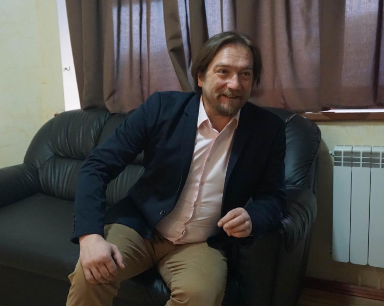 "То ли времени нет, то ли снимать не хотят": Петр Красилов о переменах, уникальности профессии и жизненных увлечениях