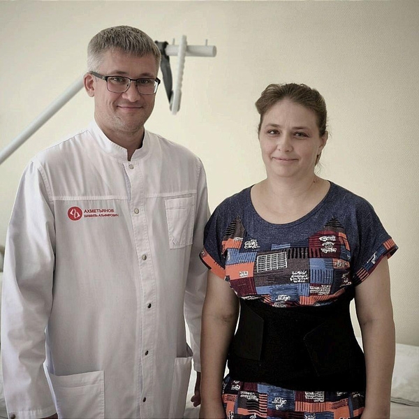 В НИИТО спасли женщину с висевшим на волоске позвоночником