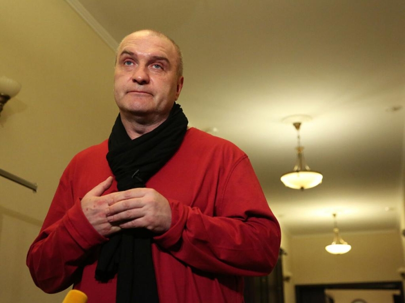 "Ничего случайного нет на этой земле": актер Александр Балуев о людях, любви и Москве