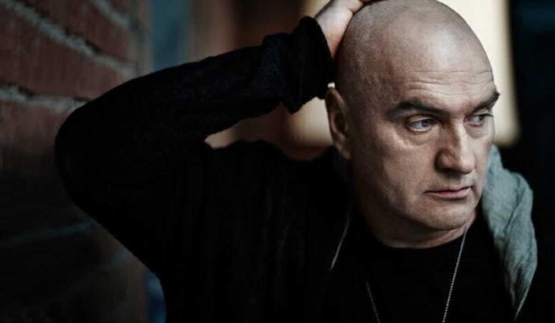 "Ничего случайного нет на этой земле": актер Александр Балуев о людях, любви и Москве