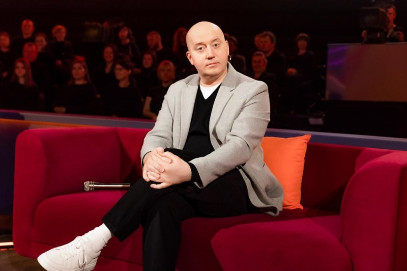“Вообще-то я мечтательный парень, отсюда все беды”: Сергей Бурунов о детских мечтах, выбранной профессии и актерских секретах