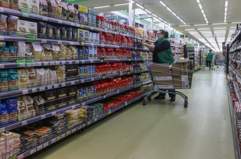 А что, если в наших супермаркетах поставить корзины для бесплатных продуктов: может ли такое прижиться