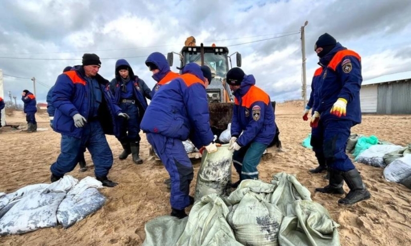 "Море когда-нибудь очистится": соберут ли мазут до лета