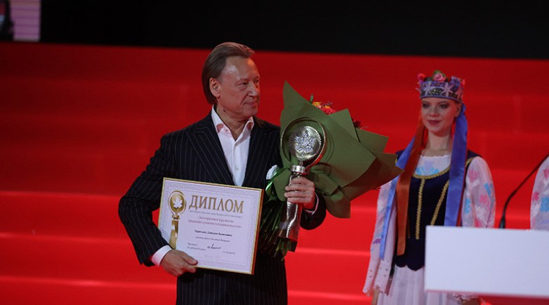 Он стал звездой в 15 лет: главному гардемарину страны - 65