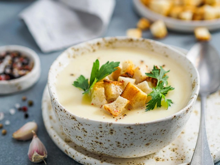 ПП-рецепт: суп-пюре из сельдерея и картофеля для тех, кто перенес операцию