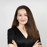 5 ситуаций, когда нельзя красить ногти лаком, перечислила врач Савкина