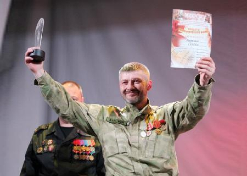 Победитель конкурса военной песни, бард и офицер: кем был Сергей Лысенко