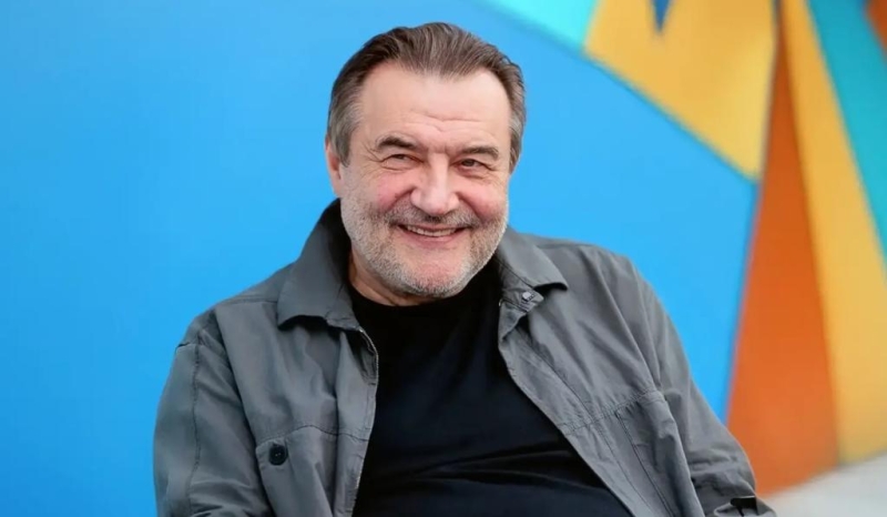 "Внутренний мир с душевными терзаниями": режиссер Алексей Учитель о новом фильме про Шостаковича