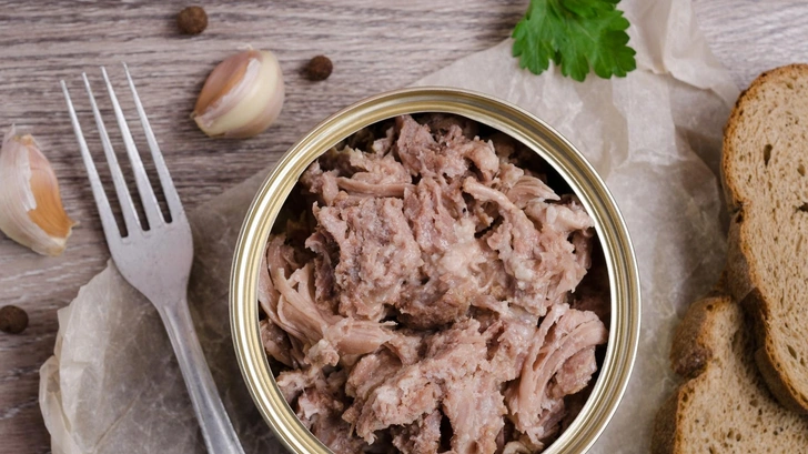 Кардиолог Скородумова рассказала, как приготовить тушенку, чтобы она стала полезной