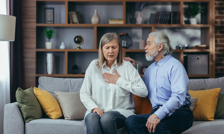 Кашля может и не быть: как распознать первые симптомы бронхита и пневмонии