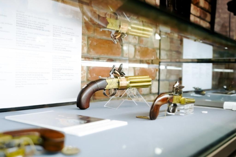 Смертельно опасные "секреты" шпионов: выставка "Потайное оружие XVIII-XX вв."