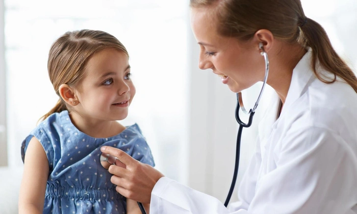 Больше никаких слез: 5 волшебных фраз, после которых ребенок не будет бояться уколов