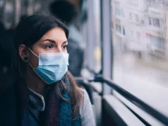 Лисы кидаются на людей: в каких регионах России объявили карантин из-за бешенства