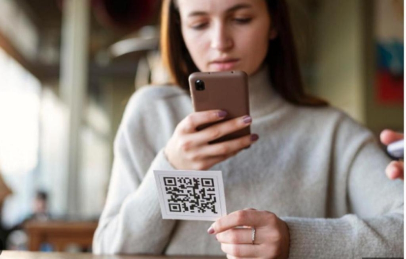 Осторожно: мошенники подменяют QR-коды