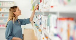 10 ошибок при приеме лекарств и биодобавок, которые делают лечение бесполезным