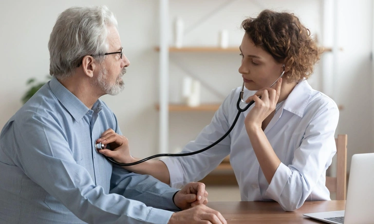 4 признака, что сосуды «каменеют»: почему кальций откладывается там, где ему не место