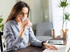 Гастроэнтеролог назвала 5 неочевидных причин тошноты: проблема не всегда в ЖКТ