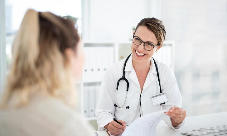 Как поехать лечиться в санаторий, если есть хронические болезни, — инструкция от врача