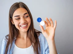 Можно ли носить контактные линзы в мороз: как это влияет на глаза и зрение