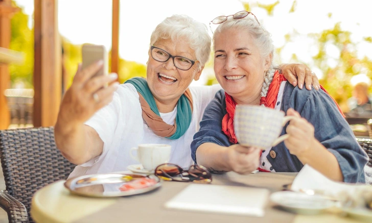 Невролог Чен назвал главную привычку суперстариков, чей мозг работает как у молодых