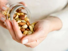 Работает лучше коллагена: этот орех буквально стирает с кожи морщины и пигментные пятна