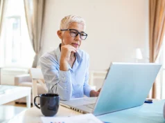 Сколько чашек кофе в день снижают плотность костей, усугубляя остеопороз у женщин после 65