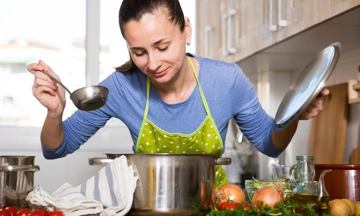 Суп от похмелья, который быстро вернет к жизни: два рецепта от врача