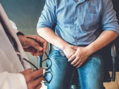 Уролог Гадзиян объяснил, зачем мужчинам засекать скорость мочеиспускания