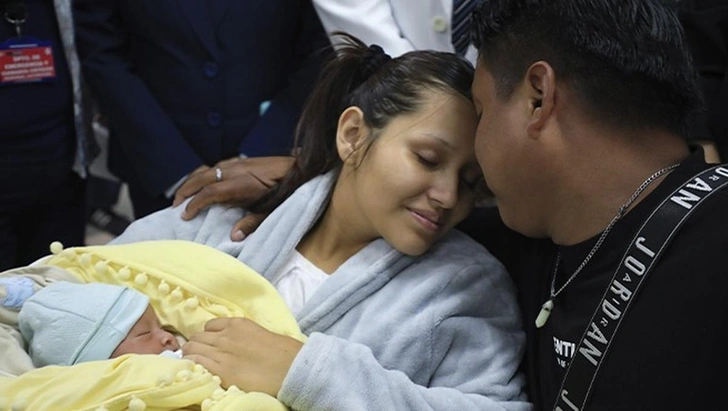 Женщина с внематочной беременностью родила здорового ребенка. Как это возможно