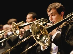 Классика не всегда поможет: какую музыку надо слушать при тревоге, усталости и бессоннице