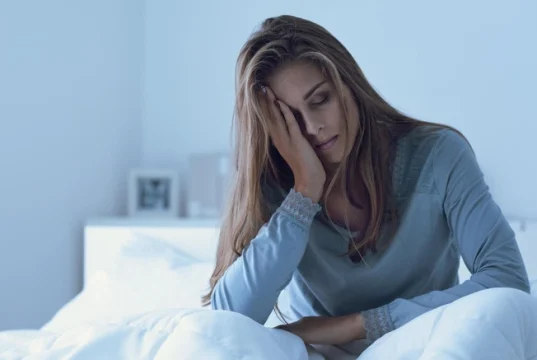 Невролог Демьяновская назвала 6 причин, почему кружится голова и немеют руки