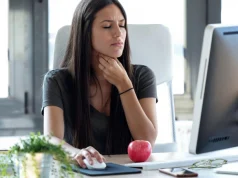 Почему во рту горько: гастроэнтеролог назвал 5 причин, о которых стоит знать