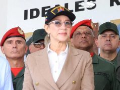 Серый кардинал и мать нации? Что известно о жене Мадуро Силии Флорес