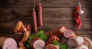 А сосиски под запретом? Какую колбасу можно есть при диабете — мнение врача