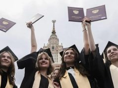 Более трети выпускников российских вузов слишком образованны для своей работы