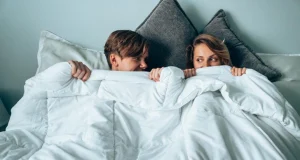 Бывает после капусты, лука и яблок: как избавиться от «синдрома здорового едока»