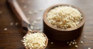 Что приготовить с кунжутом: 3 полезных рецепта для здоровья