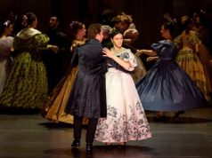 «Евгений Онегин» триумфально собирает Париж, пока Пушкина запрещают в Киеве